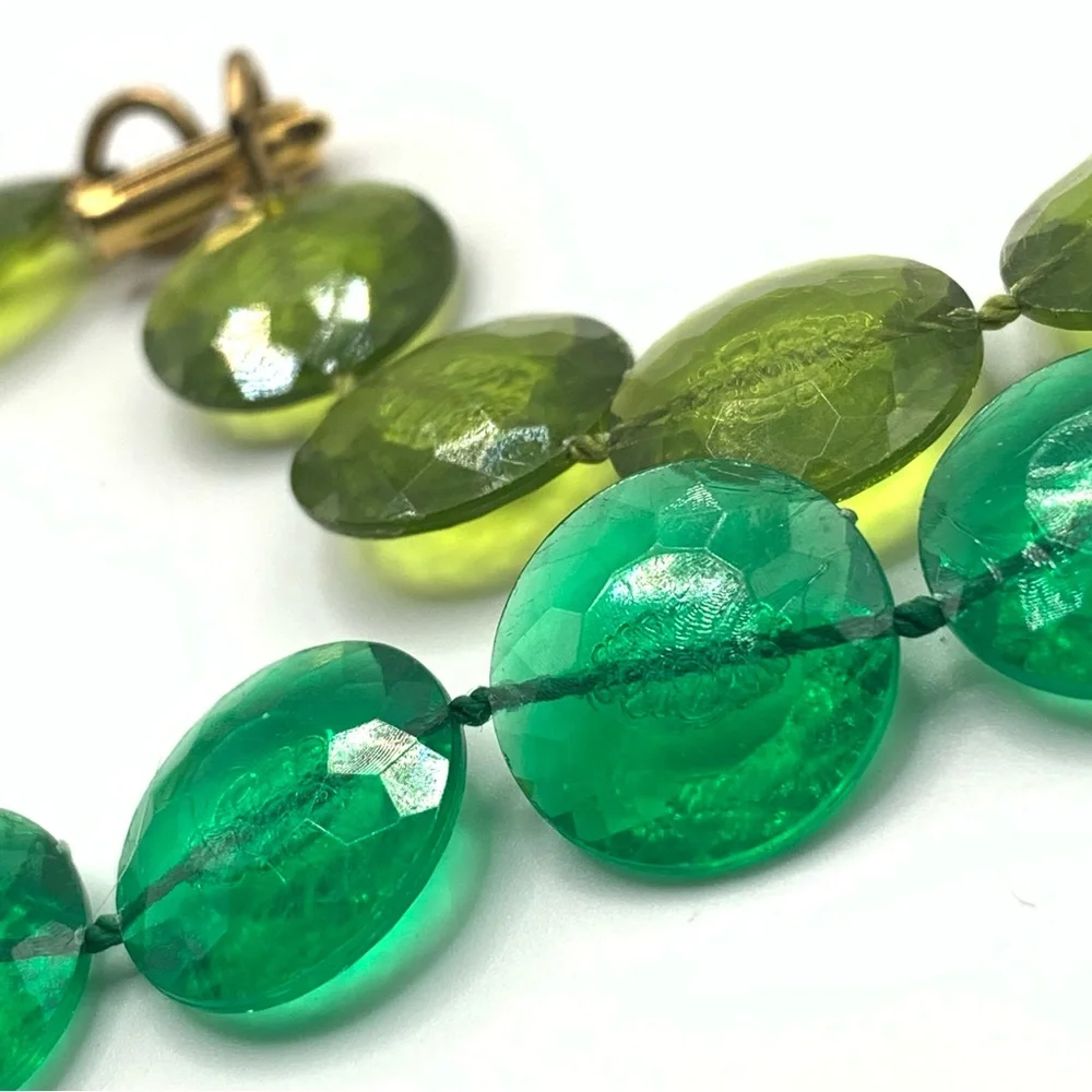 Colorful Vintage Long Yellow and Green Lucite Beaded Necklace W/ Fold over clasp - Picture 8 of 8